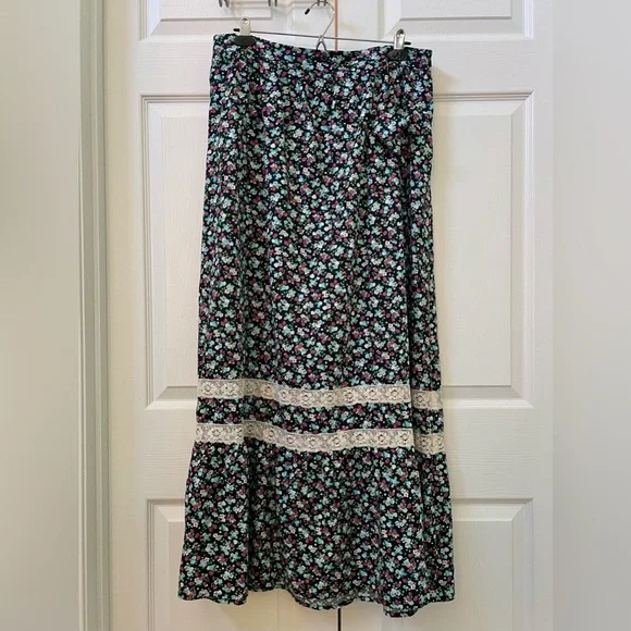 NWOT ModCloth Field of Dreams Strawberry Maxi Skirt - Picture 4 of 6